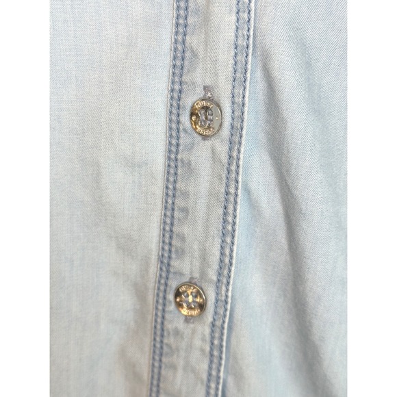 Guess Los Angeles Women Light Wash Denim Button Down Shirt Normcore Minimalist M - Picture 3 of 11